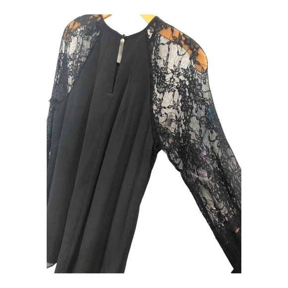 NWT Everly Black Lace Long Sleeve Mini Swing Dress Size M - Picture 3 of 7